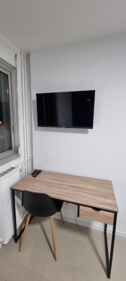 Chambres Avec Douche Privative Dans Appartement Partage - Metro - Wifi Toulouse Extérieur photo